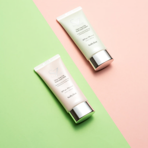 셀리젠 글로우 광채피부 톤업 백탁없는 에센스 선크림 50ml SPF50+PA++++