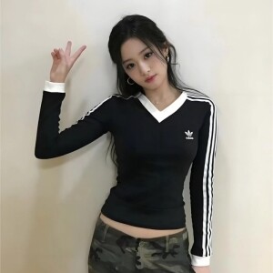 아디다스 브이넥 롱슬리브 티셔츠 블랙 - IY7247