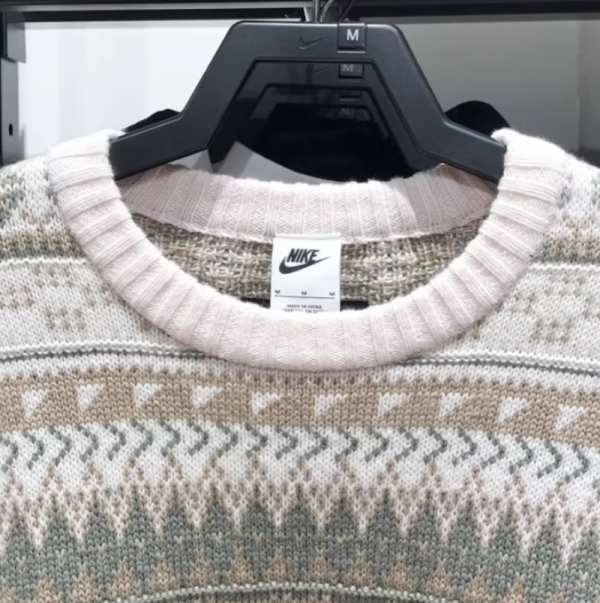 오픈마켓 우리들쇼핑,나이키 페어 아일 크루 스우시 니트 스웨터 오어 우드 브라운 FZ0126-105