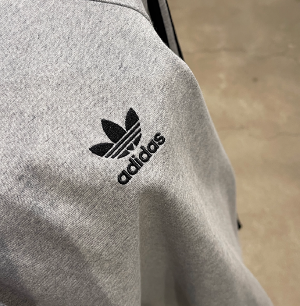 오픈마켓 우리들쇼핑,아디다스 오리지널 클래식 롱슬리브 캐주얼화 커플화 티셔츠 그레이 KE5826