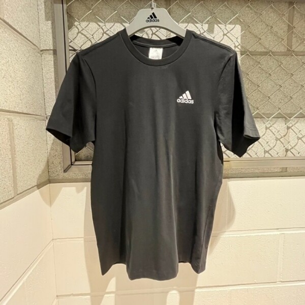 오픈마켓 우리들쇼핑,아디다스 에센셜 싱글 저지 엠브로이더드 스몰 로고 맨즈 반팔 티 IC9282