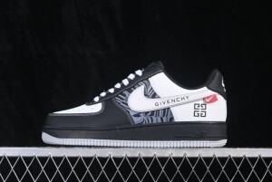 나이키 NIKE 에어포스 1 로우 블랙 화이트 운동화 RJ1988-004