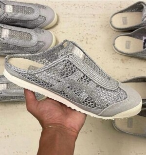 오니츠카 타이거 멕시코 66 사보 퓨어 실버 슬리퍼 운동화 1183A707-020