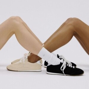 알로 선셋 요가 샌드 운동화